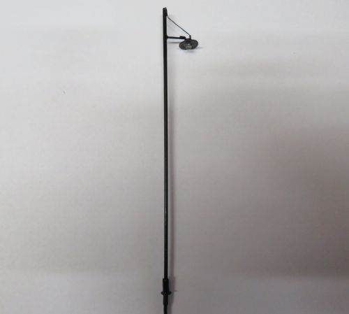 Item code R7 - O Scale Lamppost/Yard Light - Pack of 2